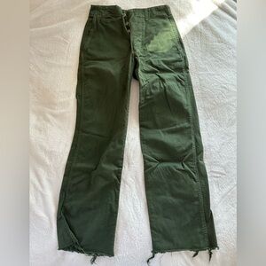 Urban outfitters green Jean pant!! Never worn before 💚